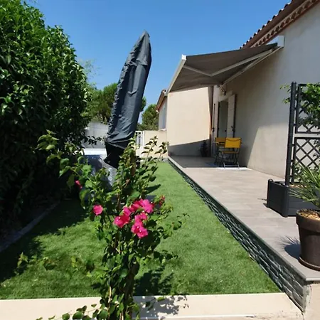 Privee Avec Terrasse Et Jardin * Calvisson