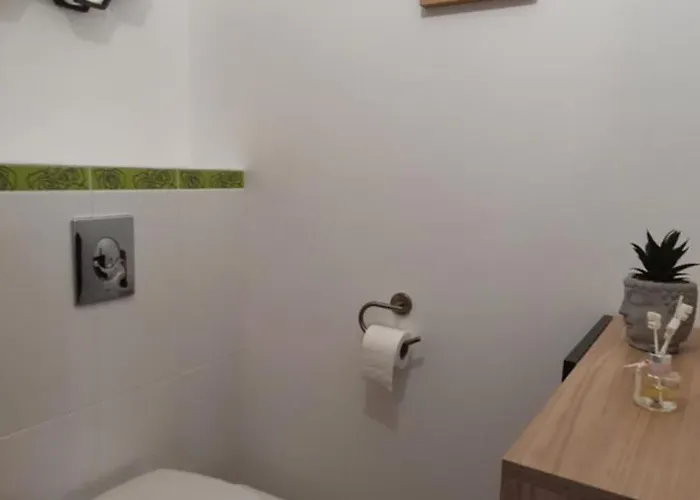 Appartement Privee Avec Terrasse Et Jardin